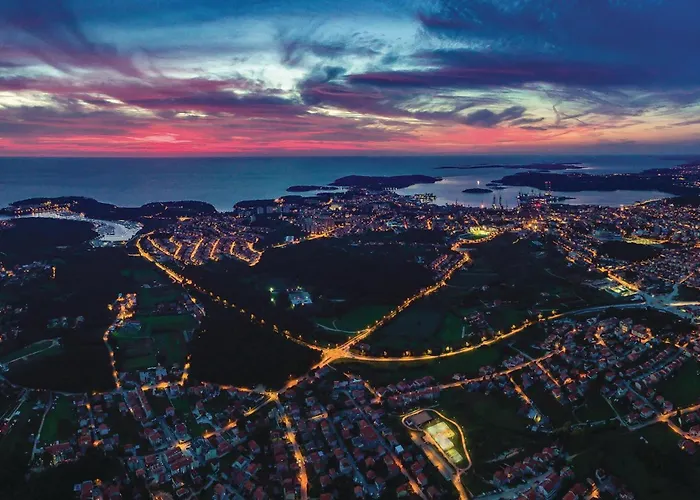 Apartamento Gorgeous In With Wifi *