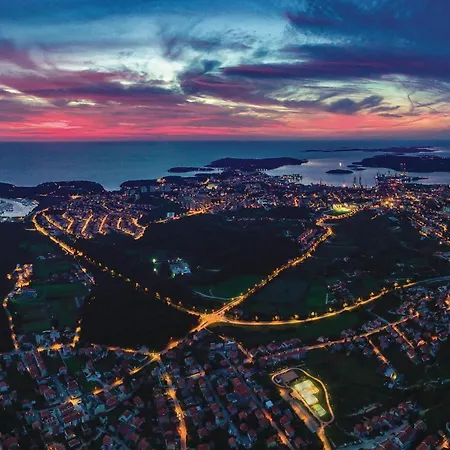 Apartament Gorgeous In With Wifi *