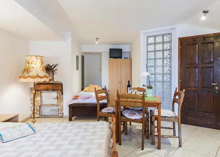 Gorgeous In With Wifi